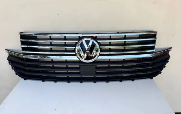 Volkswagen Multivan T6 Front bumper upper radiator grill 7LA853651B