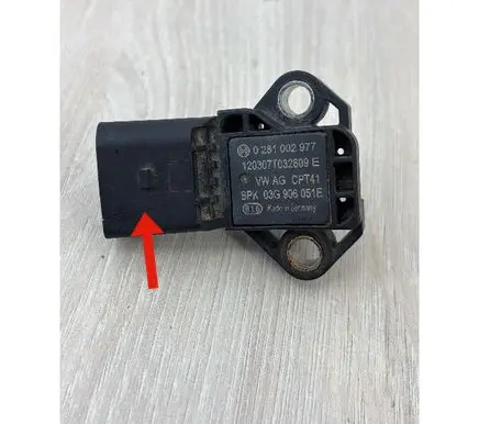 Audi A4 S4 B8 8K Air pressure sensor 03G906051E 0281002977 120307T032609E