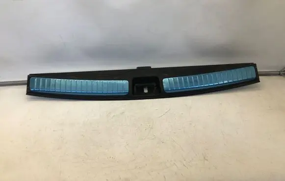 Mercedes-Benz GLE W167 Tailgate/boot lid lock trim A1676900200