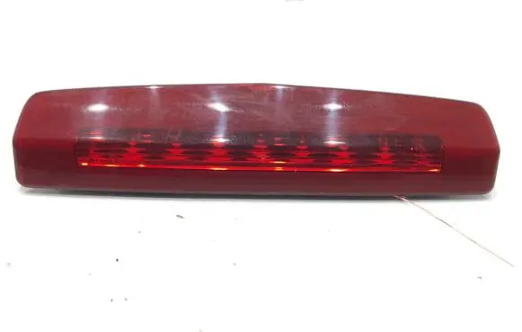 Opel Zafira B Third/center stoplight 13211587