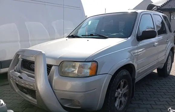 Ford Escape I Front piece kit ZDERZAKMASKAESCAPE