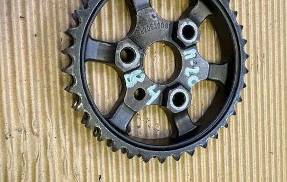 Mercedes-Benz E W212 Camshaft pulley/ VANOS A6420520001