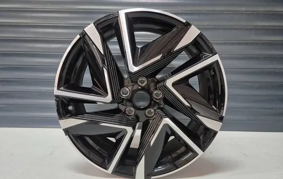 Nissan Juke II F16 R19 alloy rim HS03A