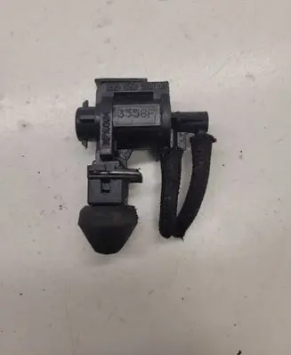 Volkswagen Golf IV Turbo solenoid valve 1J0906283A