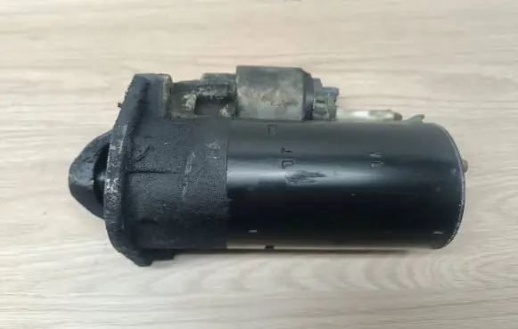Volvo XC70 Starter motor 30724473 20070926 035630