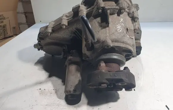 BMW X5 E53 Gearbox transfer box case 7555295 19774410 5201722