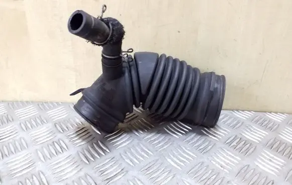 Toyota Avensis T270 Turbo air intake inlet pipe/hose 178800R050 178810R040