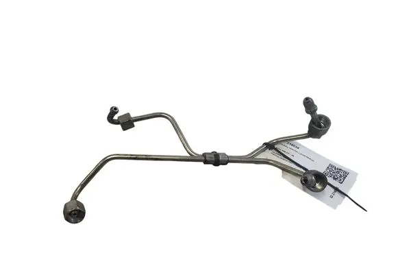 Volvo V60 Fuel injector supply line/pipe 