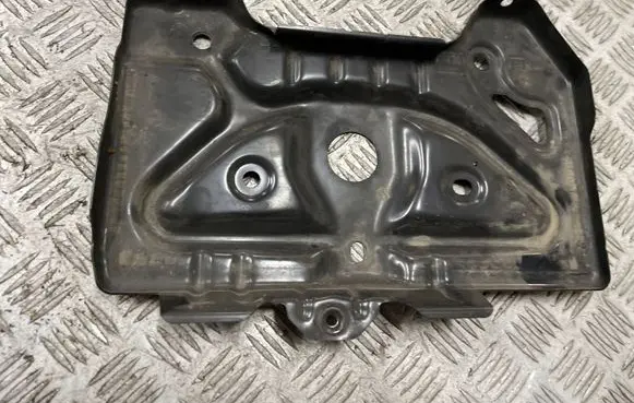 Mercedes-Benz E W212 Battery tray A2126200018