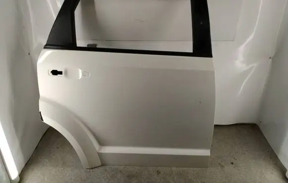 Fiat Freemont Rear door