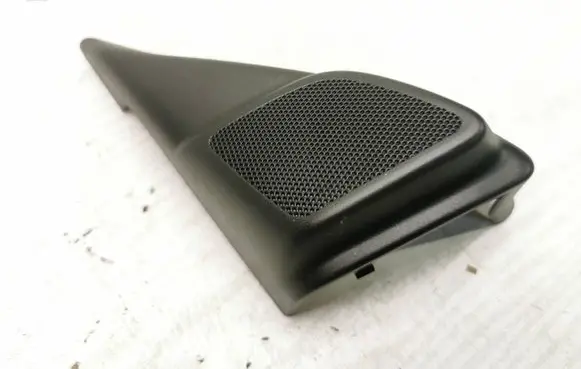 Volvo V50 Subwoofer grill/trim 8679628 A3324