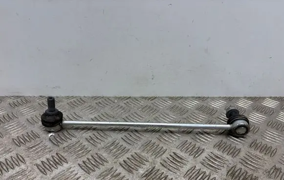 Volkswagen Tiguan Front anti-roll bar/stabilizer link 5Q0411315D