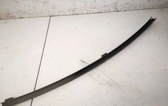 Toyota Avensis T250 Rear door glass trim molding 