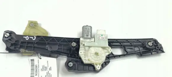 Renault Captur II Front door window regulator with motor 807203293R