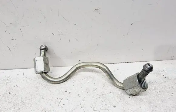 Fuel injector supply line/pipe