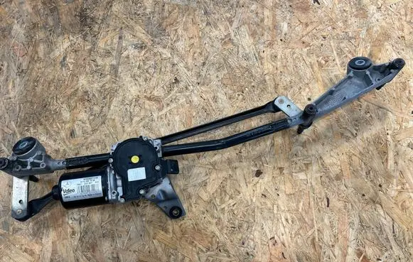 Mercedes-Benz CLA C117 X117 W117 Front wiper linkage and motor A1769061800 W000027118 9670002711