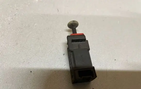 Opel Zafira B Brake pedal sensor switch 55701395 13299721