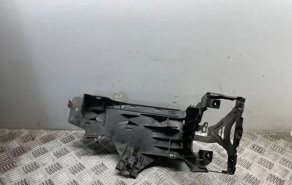 BMW 5 F10 F11 Headlight/headlamp mounting bracket 7200794