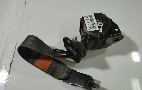 Chevrolet Captiva Rear seatbelt 072095