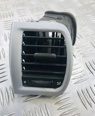 Skoda Roomster (5J) Dashboard side air vent grill/cover trim 5J0819701E18
