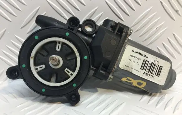 Nissan Primera Front door window regulator motor 400715