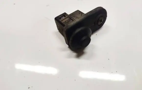Mitsubishi Grandis Front door sensor 
