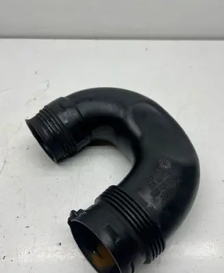 Volkswagen Golf V Air intake duct part 1K0129618BQ
