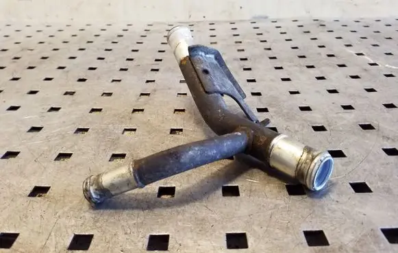 Nissan Qashqai Engine coolant pipe/hose