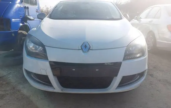 Renault Megane III Front piece kit 