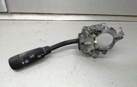 Mercedes-Benz CLK A208 C208 Indicator stalk A2105450110