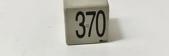 Audi A6 S6 C6 4F Other relay 8D0951253
