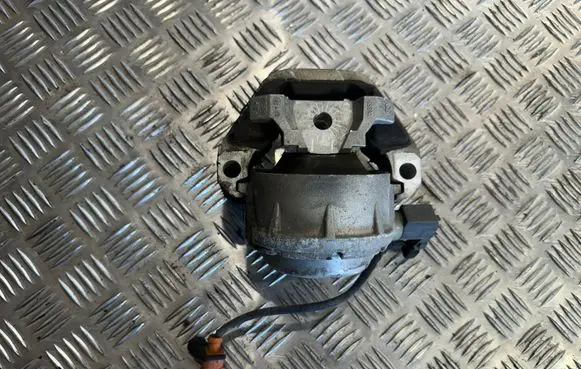 Audi A6 S6 C7 4G Engine mount bracket