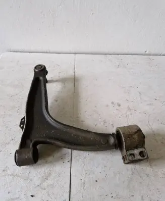 Opel Vectra C Front lower control arm/wishbone