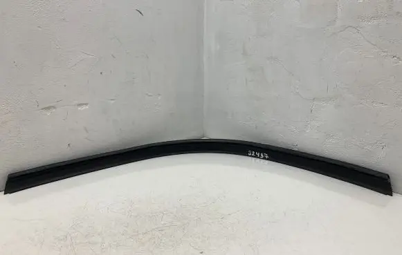 BMW 2 F46 Engine compartment rubber 51767300515