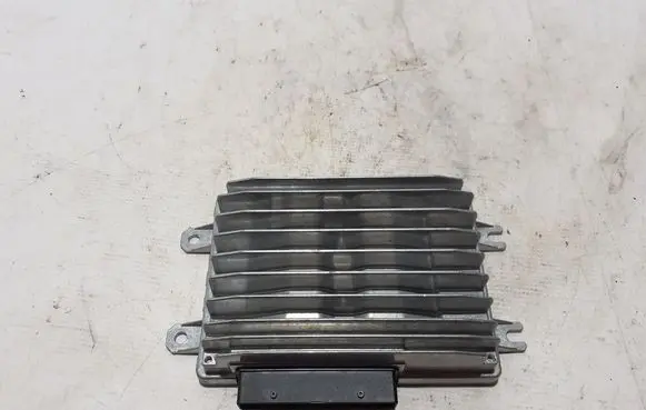 Audi A4 S4 B9 Sound amplifier 8Y0035465