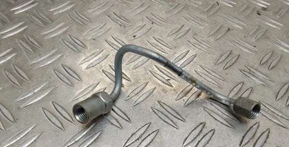 Toyota RAV 4 (XA30) Fuel main line pipe