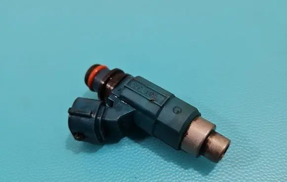 Mazda 626 Fuel injector 781989D IMPRK1454145