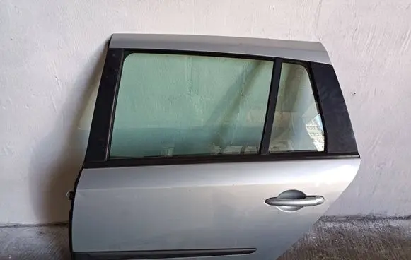 Renault Laguna II Rear door