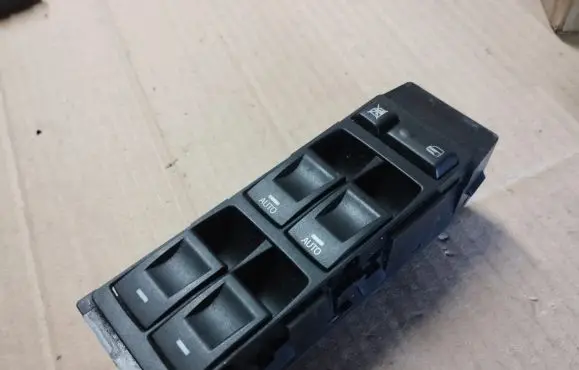 Jeep Grand Cherokee (WK) Electric window control switch 04602736AA