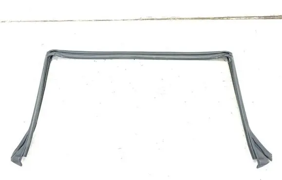 Ferrari California F149 Front door rubber seal 069758000