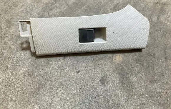 Toyota Yaris Electric window control switch 742320D090