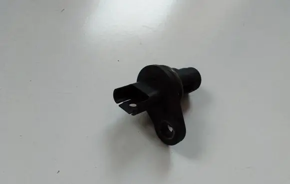 BMW 5 F10 F11 Camshaft position sensor 7525014