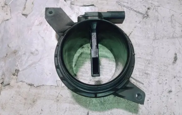 Volvo S40 Mass air flow meter 7M519A673 76894901 76895346