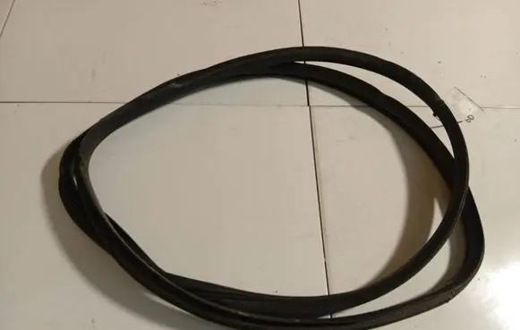 Alfa Romeo 147 Rubber seal front coupe door