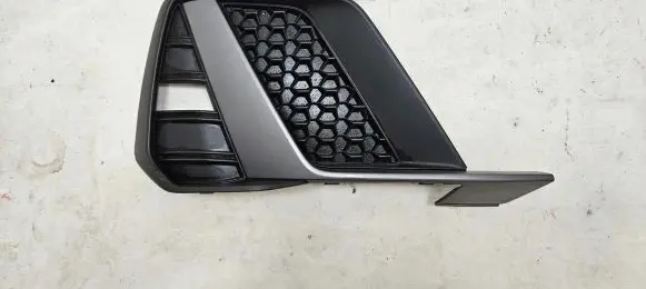 Audi A1 Front bumper lower grill 82A807682D