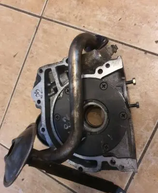 Volkswagen Transporter - Caravelle T4 Oil pump 034115109