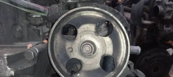 Citroen Berlingo Power steering pump 9637000880