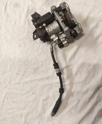 Volvo S60 Rear brake caliper 31387506 32287422