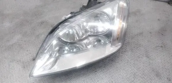 Ford Focus C-MAX Headlight/headlamp E42016008