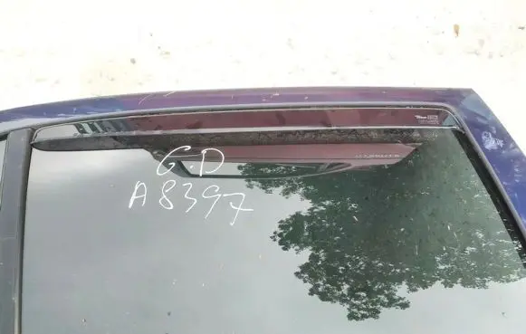 Opel Astra G Rear door window glass 